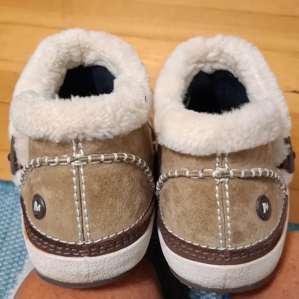 Merrell Spirit Tibet sz 8, tan suede boots, faux fir trim. NWOT